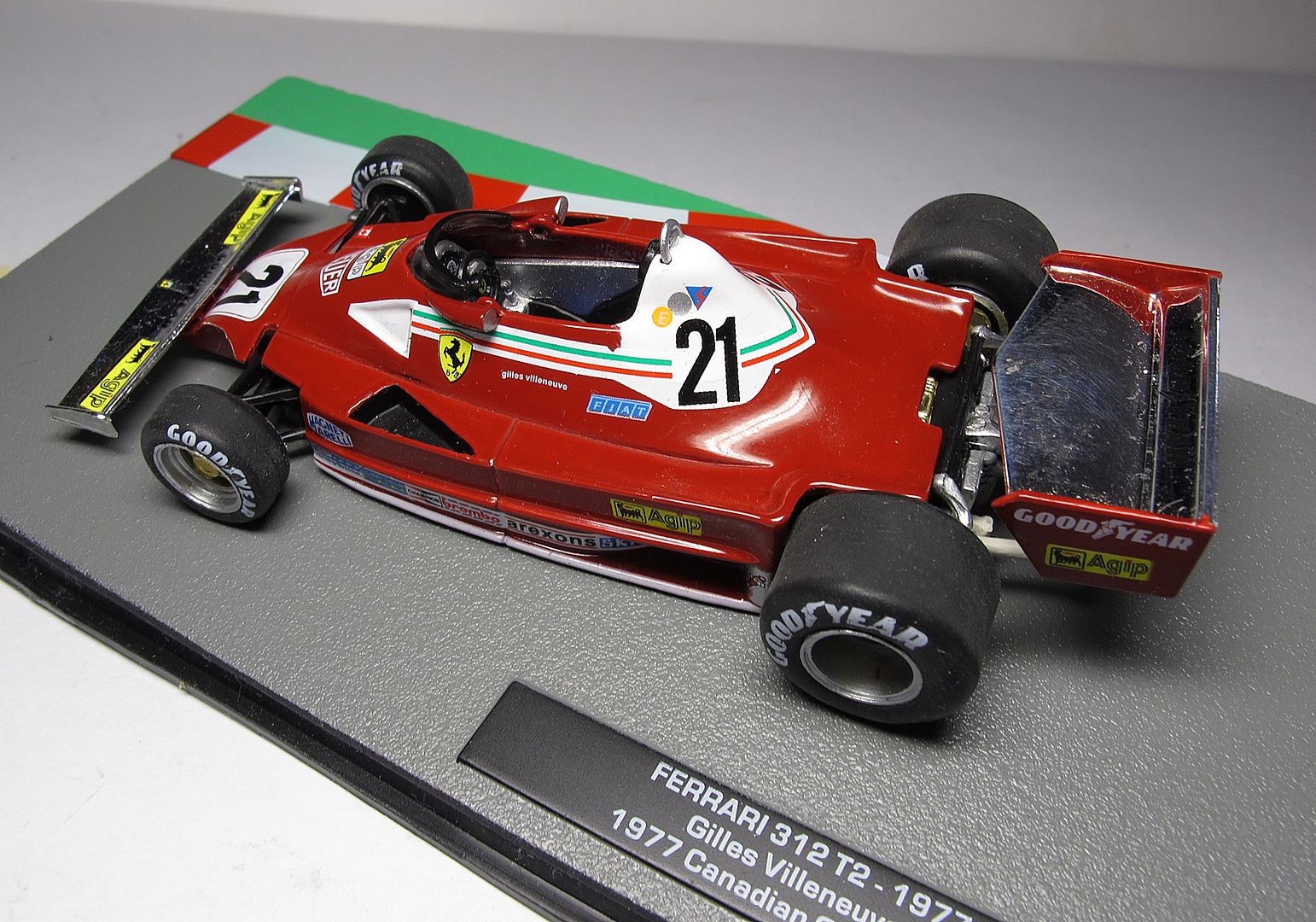 Formula 1 №11 - Ferrari 312 T2 Жиль Вильнёв (1977)